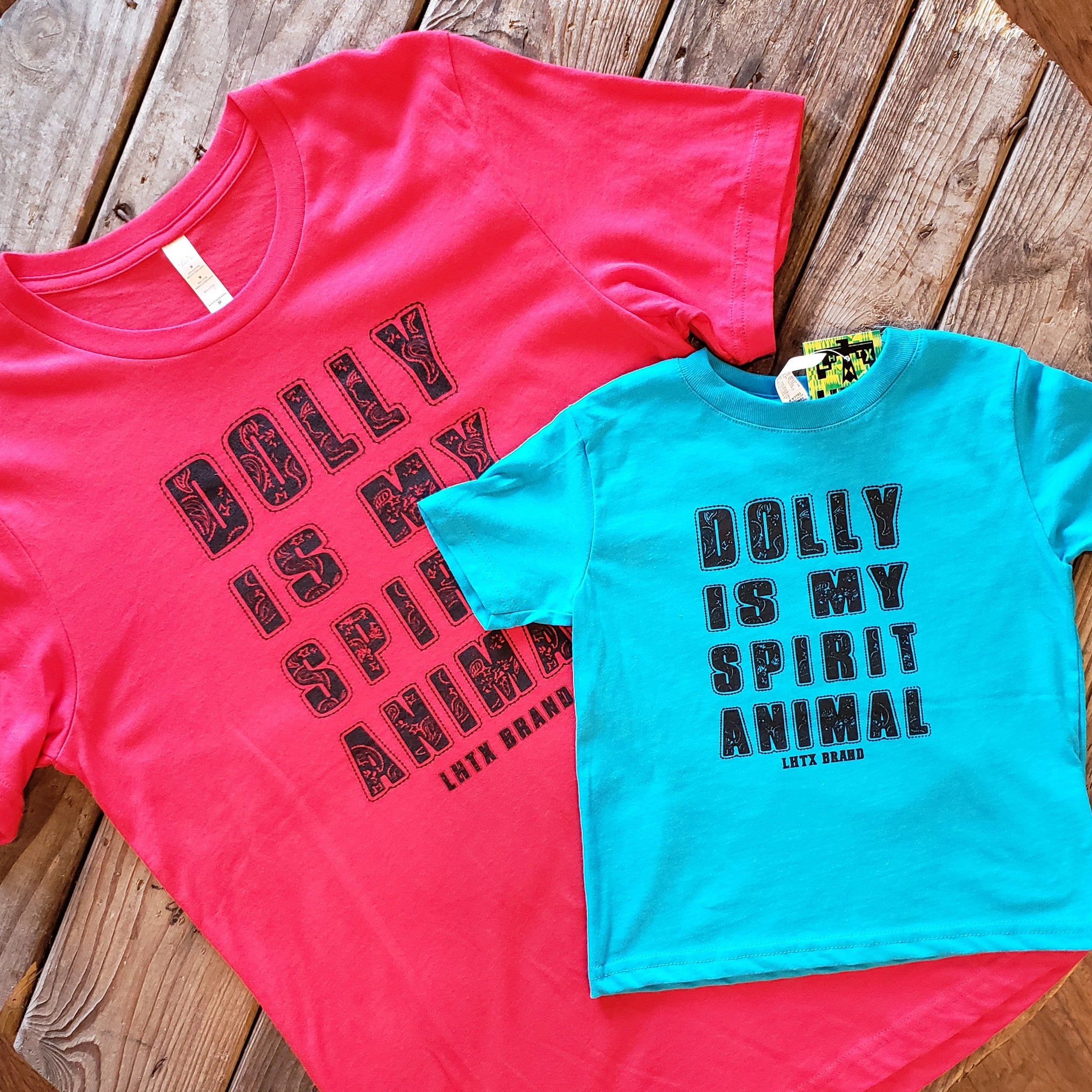 DOLLY IS MY SPIRIT ANIMAL WITH DOLLY GRAPHIC - SSCT